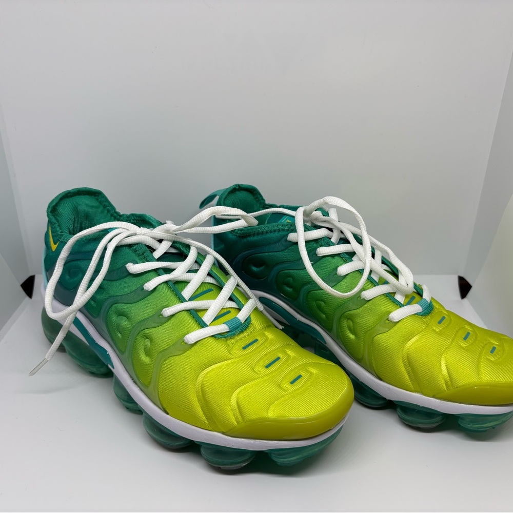 Women’s Nike Air Vapormax Plus - Green and Yellow - Picture 3 of 6
